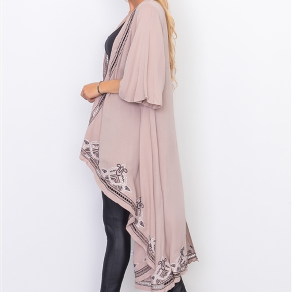 KIMONO ARRIVED @LAST One - Picture 4 of 5